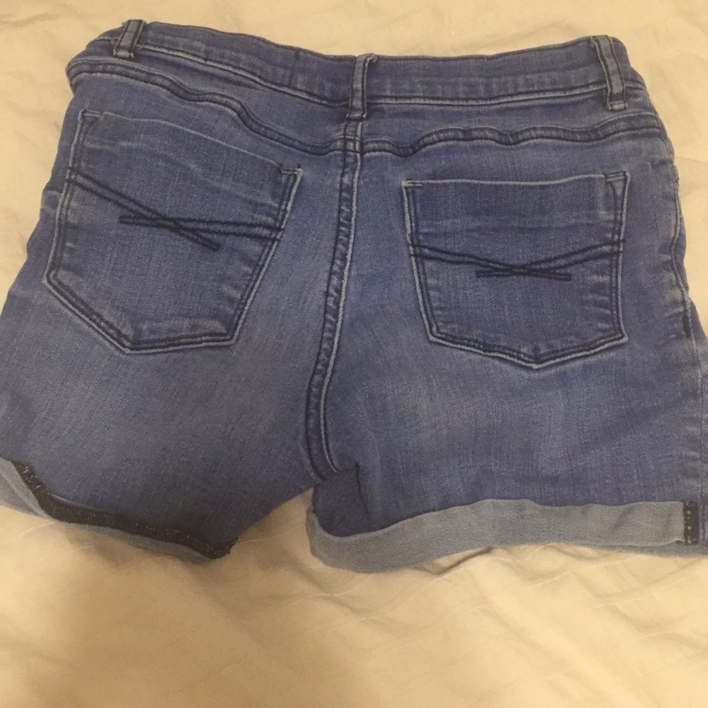 Jean short - Picture 2 of 2